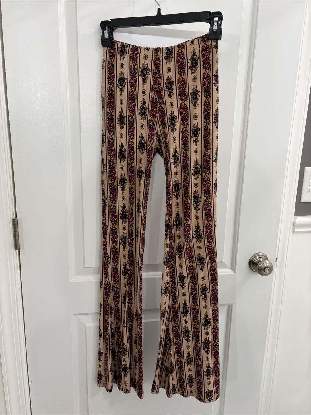 Novella Royale Beige Floral Stripe Flare Pants